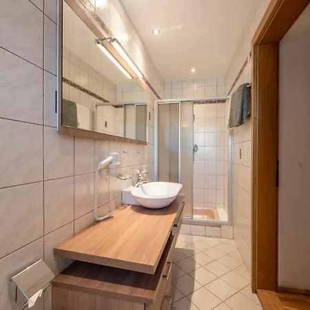 Der Torwirt Guest house